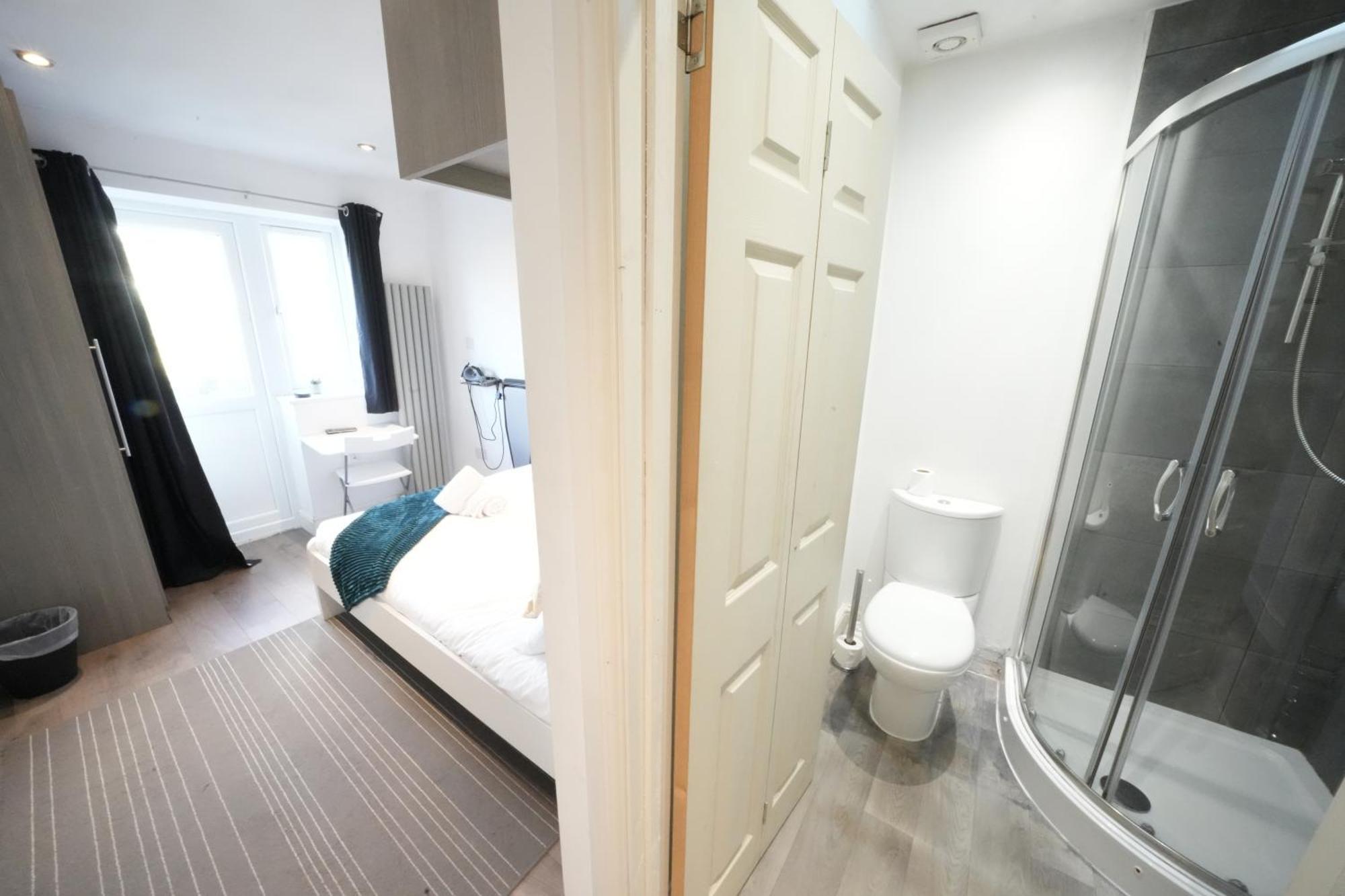 Grand Airport Ensuites Хармондсворт Экстерьер фото